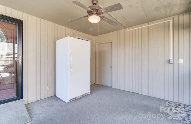 125 Freedom Road, Hendersonville, NC 28792