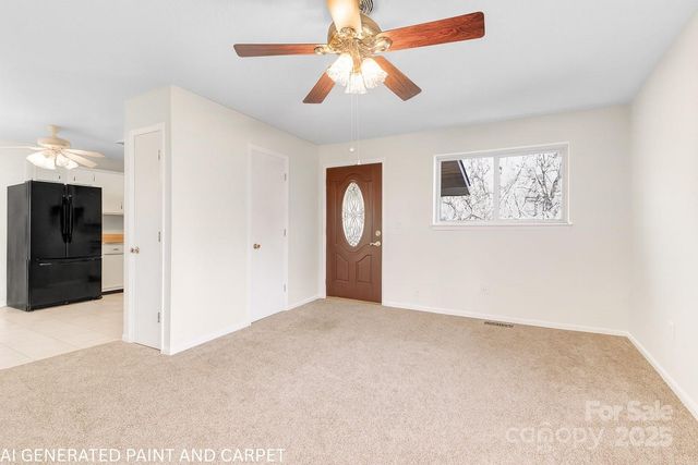 125 Freedom Road, Hendersonville, NC 28792