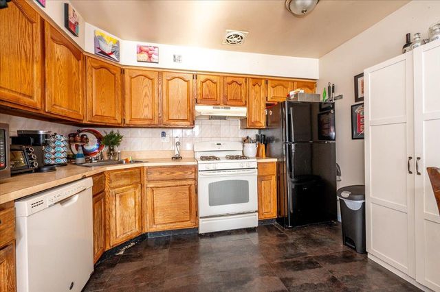 2873 Roebling Avenue, Bronx, NY 10461