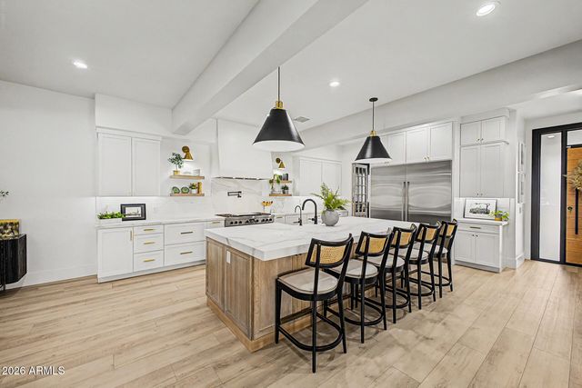 2855 E WARBLER Road, Gilbert, AZ 85297