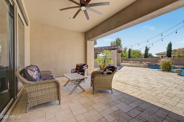 2855 E WARBLER Road, Gilbert, AZ 85297