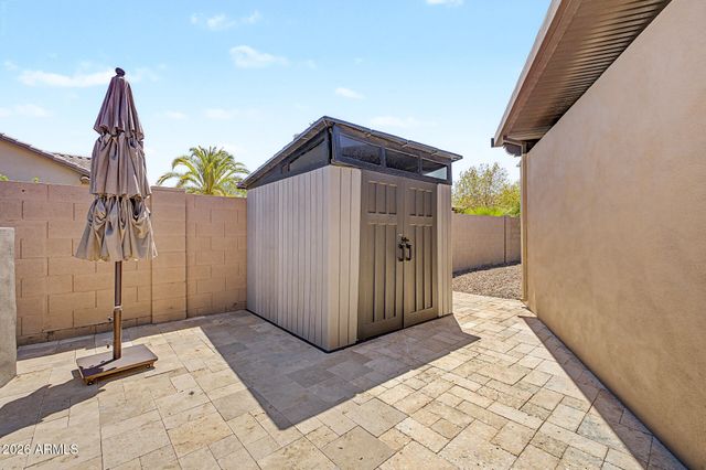 2855 E WARBLER Road, Gilbert, AZ 85297