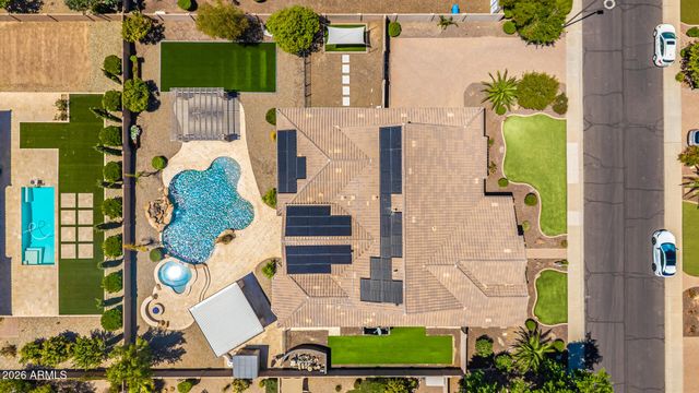 2855 E WARBLER Road, Gilbert, AZ 85297