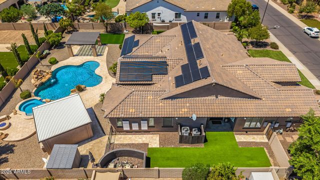 2855 E WARBLER Road, Gilbert, AZ 85297