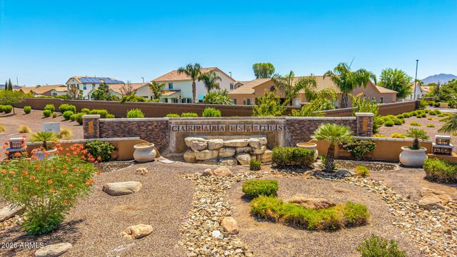 2855 E WARBLER Road, Gilbert, AZ 85297