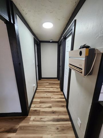 23 W Anderson Street, Aurora, MO 65605