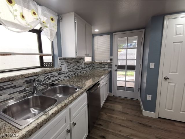 8229 Willeta Avenue, Las Vegas, NV 89145