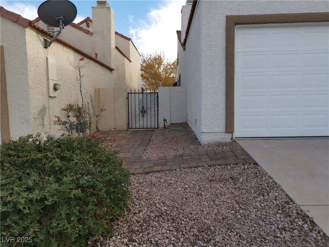 8229 Willeta Avenue, Las Vegas, NV 89145