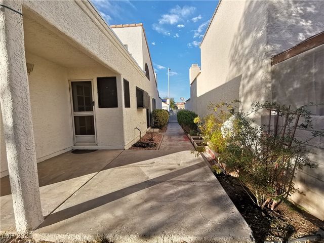 8229 Willeta Avenue, Las Vegas, NV 89145