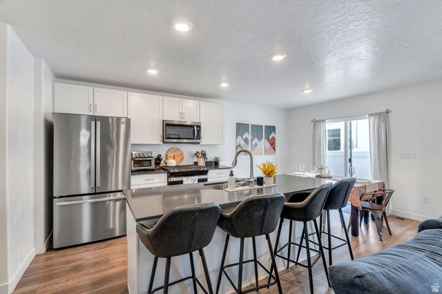 1082 E DORY BOAT RD, Saratoga Springs, UT 84045