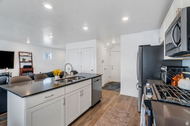 1082 E DORY BOAT RD, Saratoga Springs, UT 84045