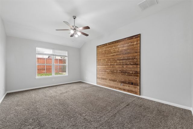 302 Highland Glen Drive, Wylie, TX 75098