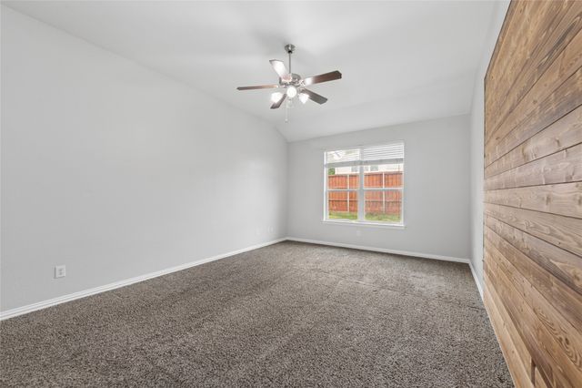 302 Highland Glen Drive, Wylie, TX 75098