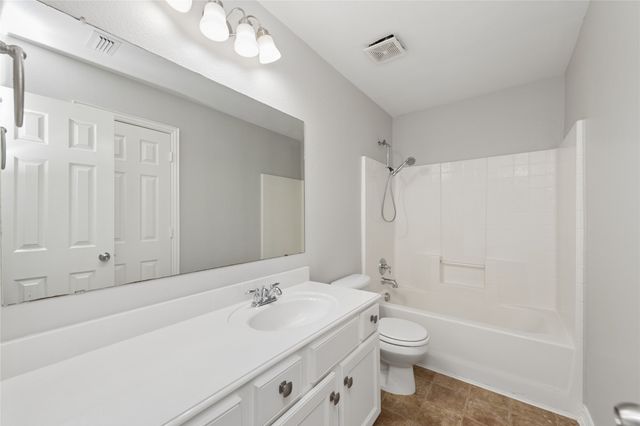 302 Highland Glen Drive, Wylie, TX 75098