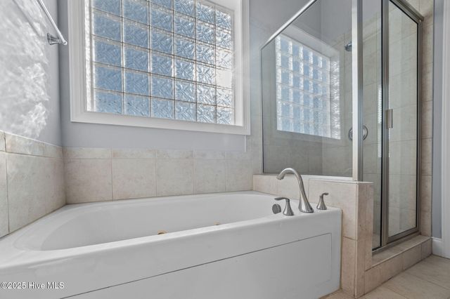 811 Bayhill Court, Greenville, NC 27858