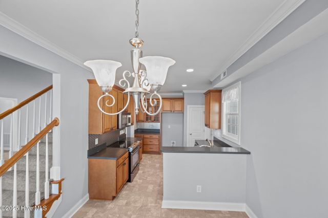 811 Bayhill Court, Greenville, NC 27858