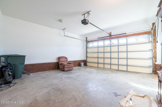 811 Bayhill Court, Greenville, NC 27858