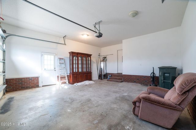 811 Bayhill Court, Greenville, NC 27858