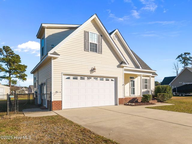 811 Bayhill Court, Greenville, NC 27858