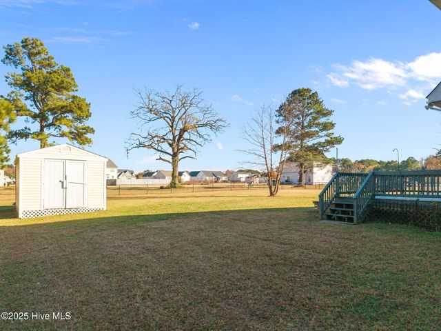 811 Bayhill Court, Greenville, NC 27858