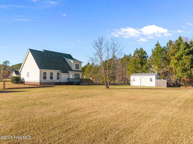 811 Bayhill Court, Greenville, NC 27858