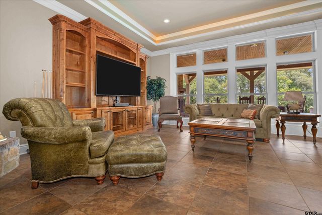 23220 Bridle View Dr, Lindale, TX 75771