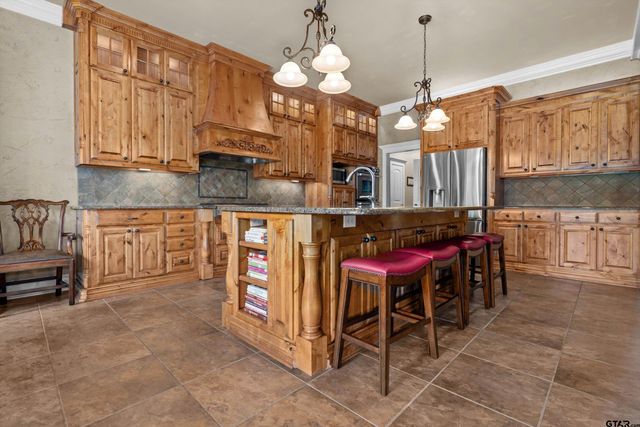 23220 Bridle View Dr, Lindale, TX 75771