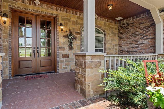 23220 Bridle View Dr, Lindale, TX 75771