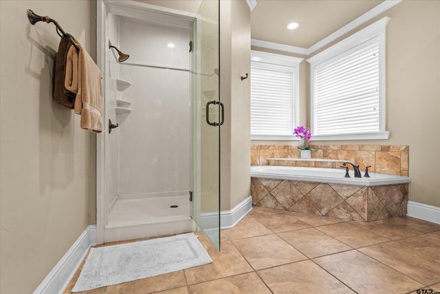 23220 Bridle View Dr, Lindale, TX 75771