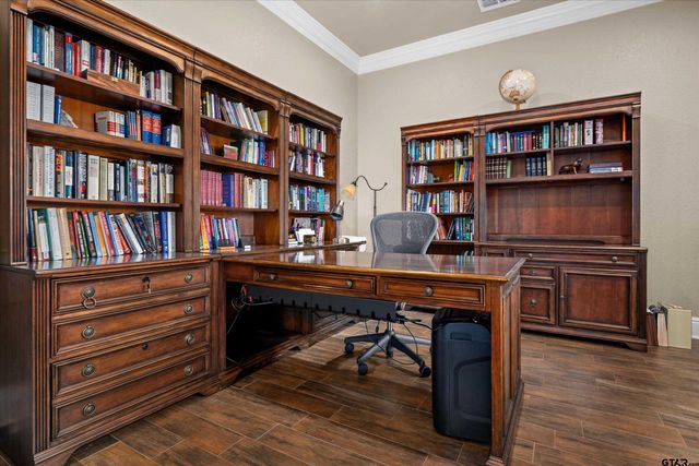 23220 Bridle View Dr, Lindale, TX 75771