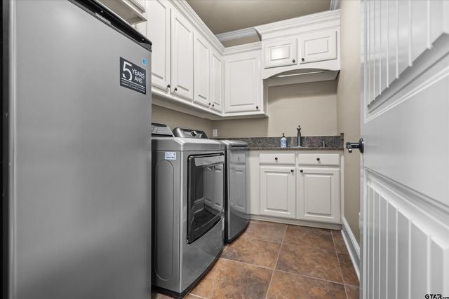 23220 Bridle View Dr, Lindale, TX 75771