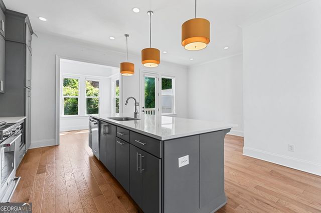 614 Brennan Drive, Decatur, GA 30033