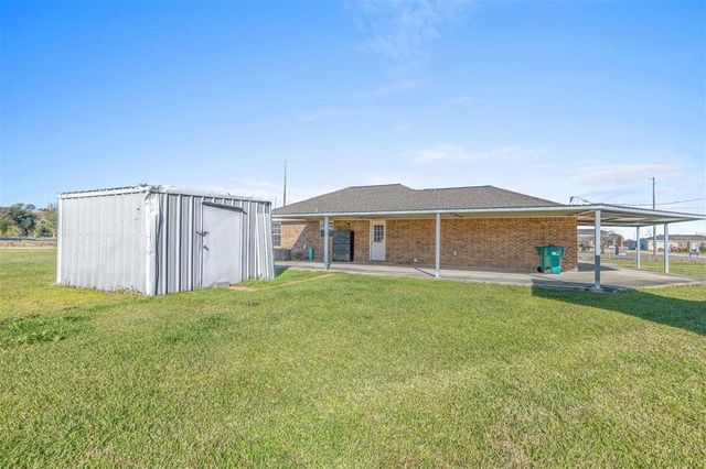 1903 E Tank Farm Road, Lake Charles, LA 70607