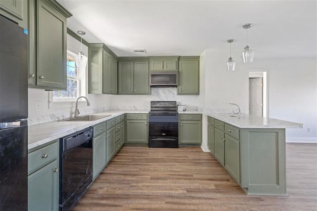 1903 E Tank Farm Road, Lake Charles, LA 70607