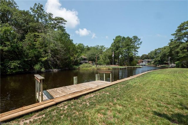 449 Discovery RD, Virginia Beach, VA 23451