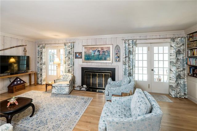 449 Discovery RD, Virginia Beach, VA 23451