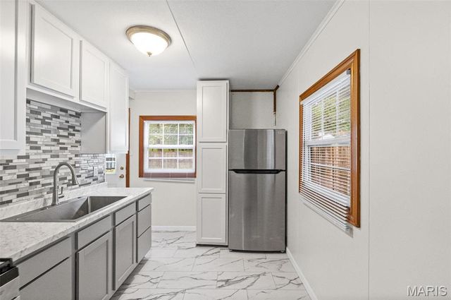 1104 BEL AIRE Drive, Belleville, IL 62220