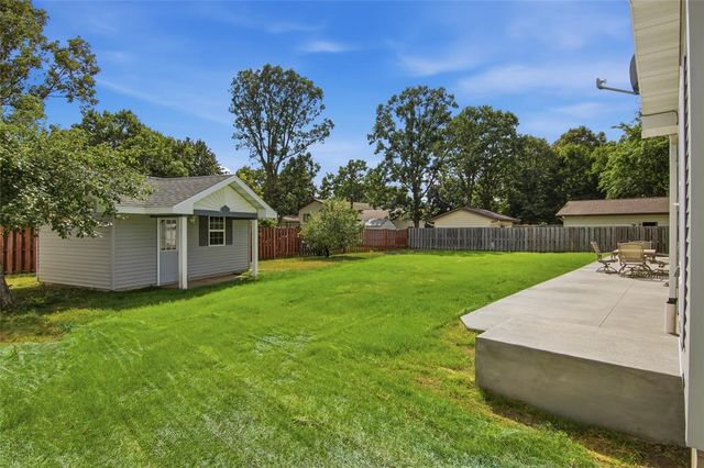 1815 Frisbie Lane, Eau Claire, WI 54703