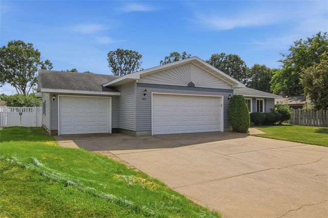 1815 Frisbie Lane, Eau Claire, WI 54703