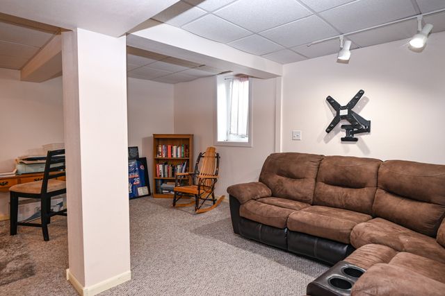 1111 Ford Street, Kelley, IA 50134