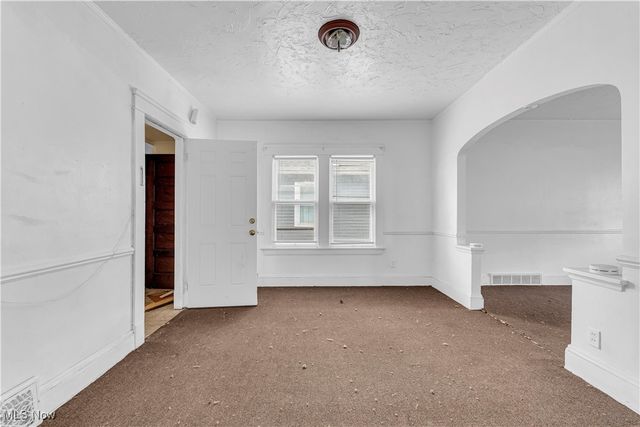 16110 Huntmere Avenue, Cleveland, OH 44110