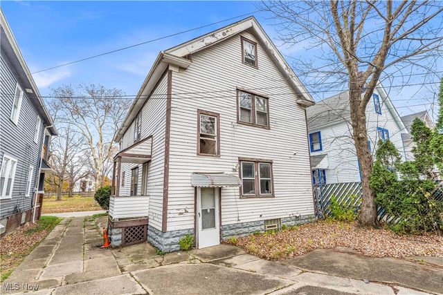 16110 Huntmere Avenue, Cleveland, OH 44110