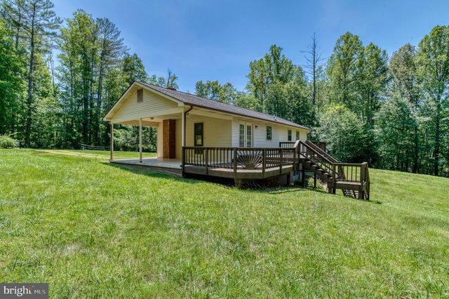 803 WEAVER HOLLOW RD, Banco, VA 22711