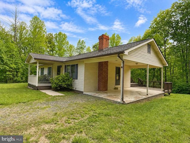 803 WEAVER HOLLOW RD, Banco, VA 22711