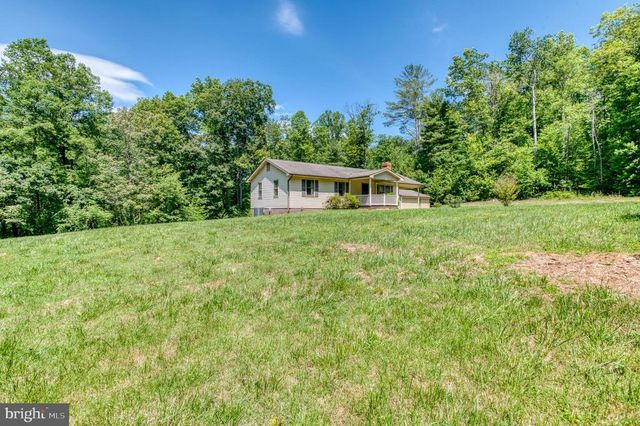 803 WEAVER HOLLOW RD, Banco, VA 22711