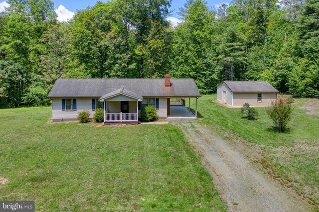 803 WEAVER HOLLOW RD, Banco, VA 22711