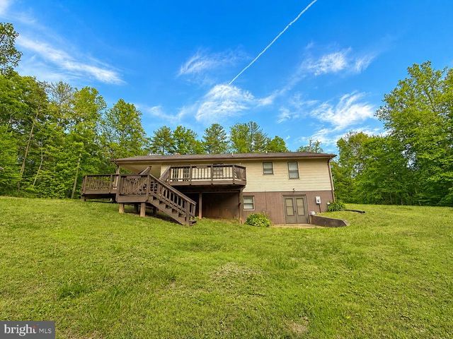 803 WEAVER HOLLOW RD, Banco, VA 22711