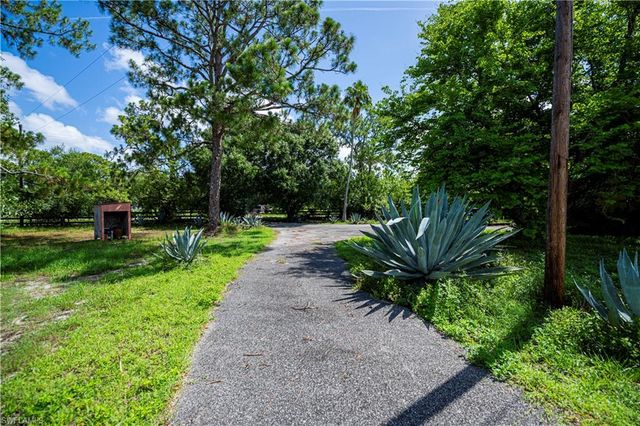 1200 Tampa AVE, Clewiston, FL 33440