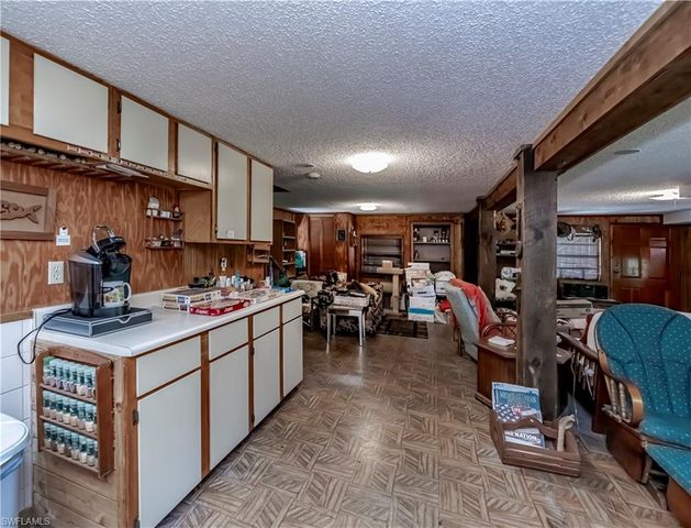 1200 Tampa AVE, Clewiston, FL 33440