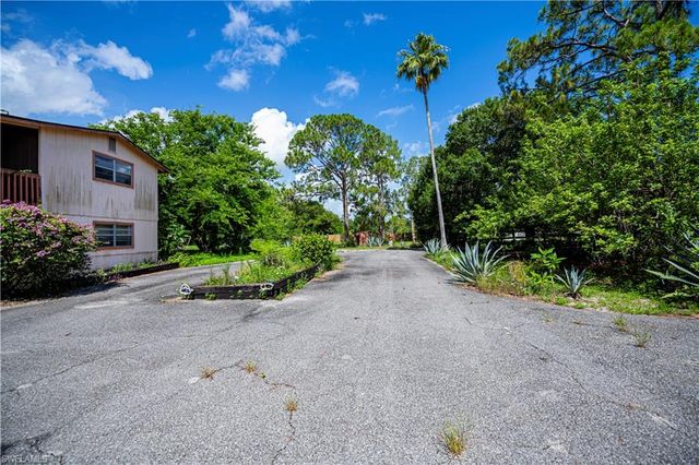 1200 Tampa AVE, Clewiston, FL 33440